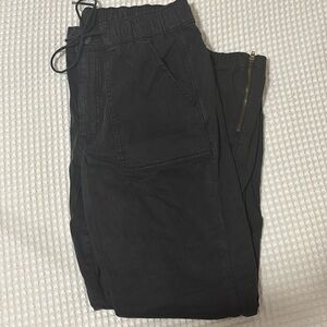 Women’s American Eagle Black Jean Jogger
